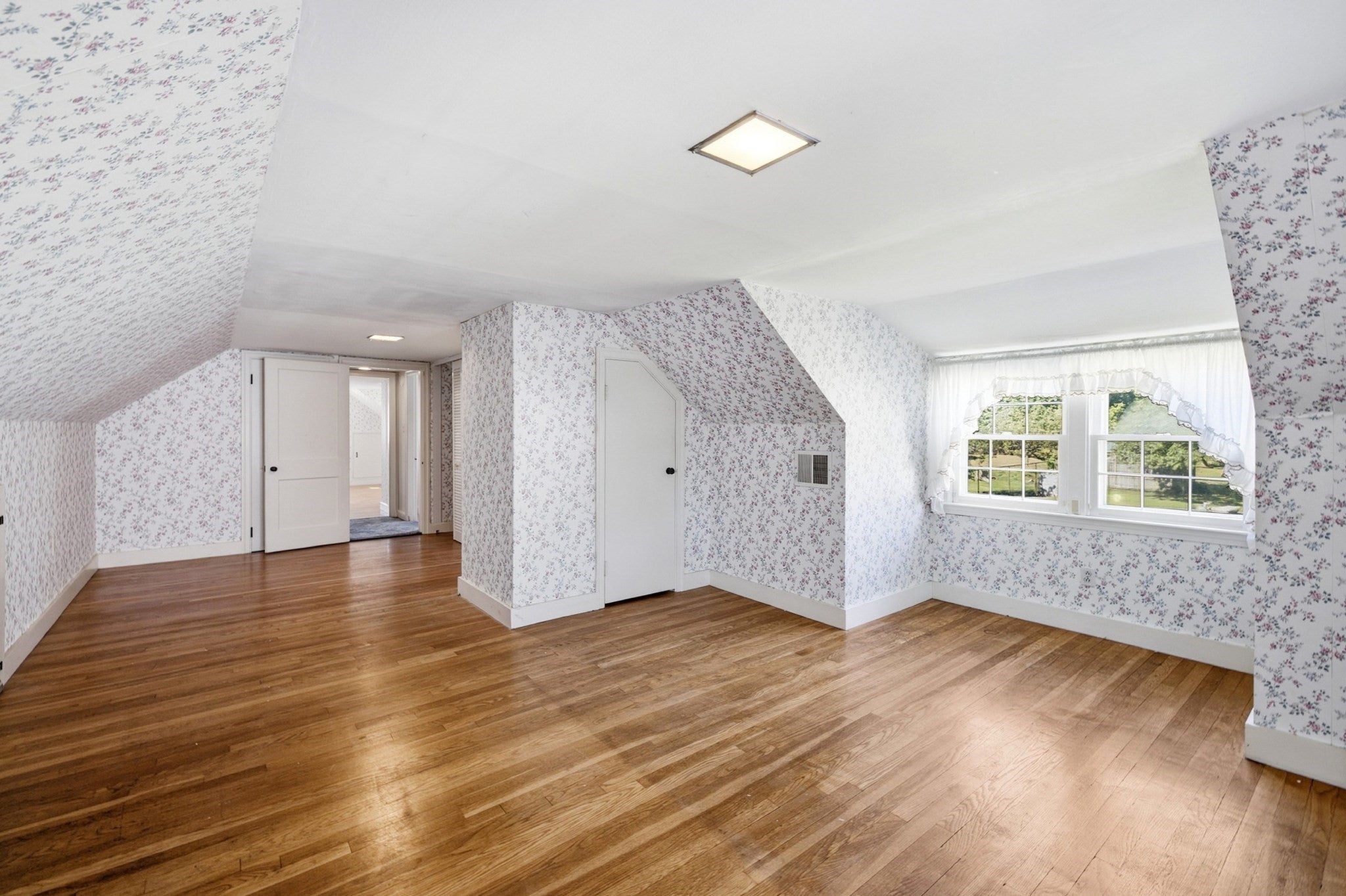 35 Forest Street, Stoneham, MA, 35 Forest Street, Stoneham, MA Photo #23