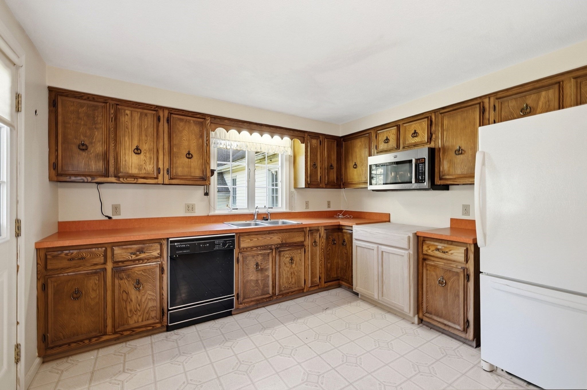 35 Forest Street, Stoneham, MA, 35 Forest Street, Stoneham, MA Photo #32