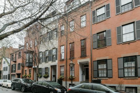 Photo of 9 Fayette St #1, Boston, MA 02116 (MLS # 73483370)