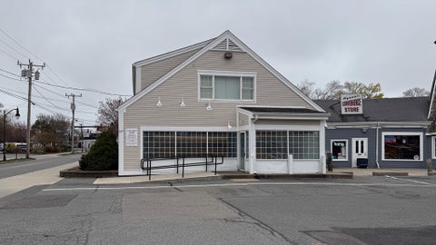 Photo of 627 Main St, Barnstable, MA 02601 (MLS # 73512046)