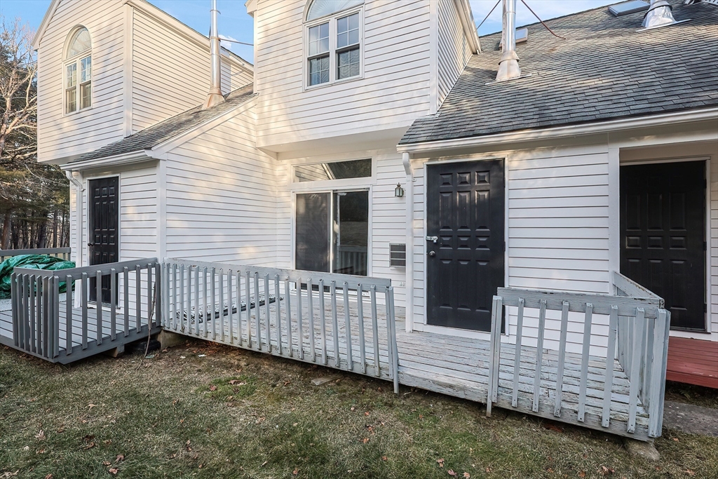 Southbridge, Massachusetts 01550, United States, 2 Bedrooms Bedrooms, ,2 BathroomsBathrooms,Residential,Pending,21185