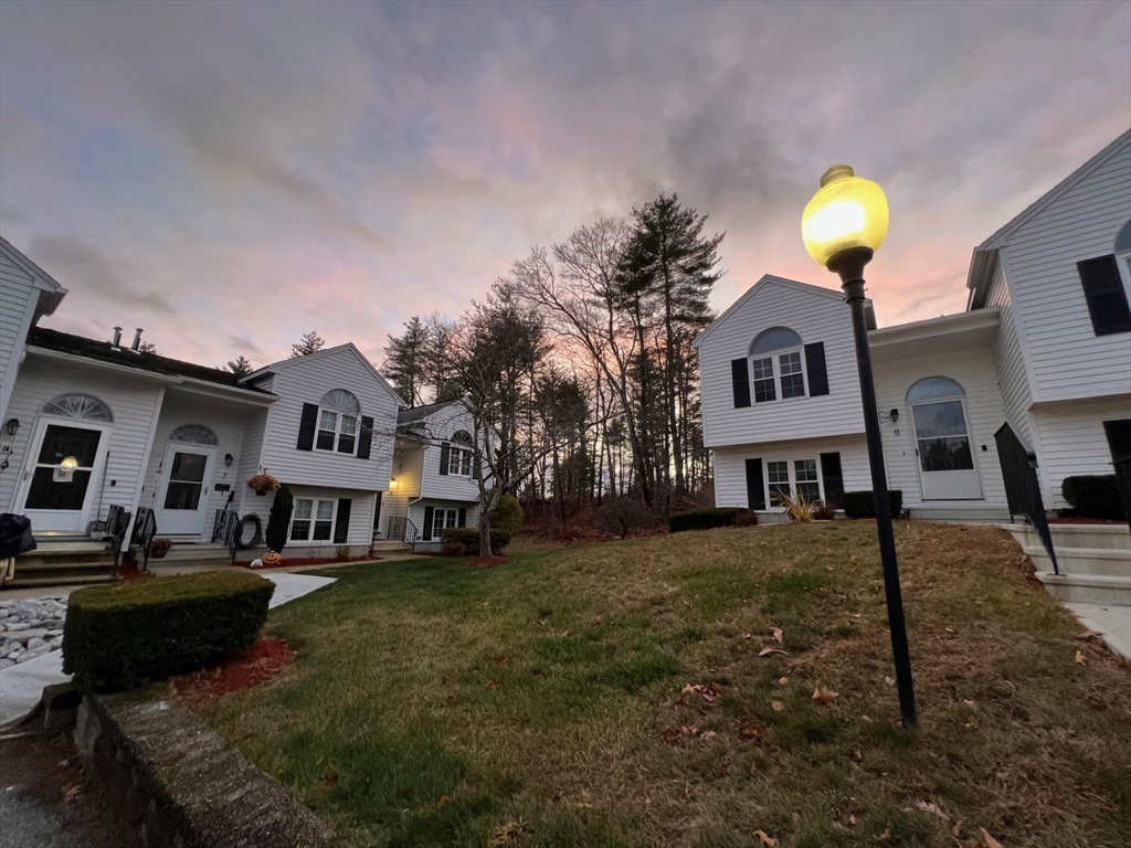 Southbridge, Massachusetts 01550, United States, 2 Bedrooms Bedrooms, ,2 BathroomsBathrooms,Residential,Pending,21185