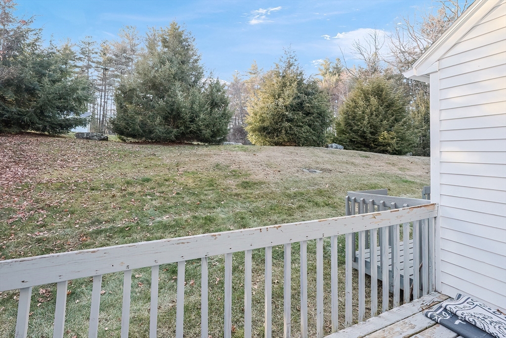 Southbridge, Massachusetts 01550, United States, 2 Bedrooms Bedrooms, ,2 BathroomsBathrooms,Residential,Pending,21185