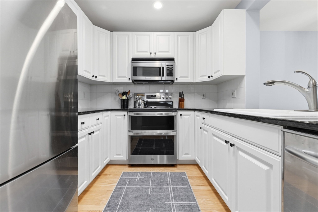 65 Chelsea St 404