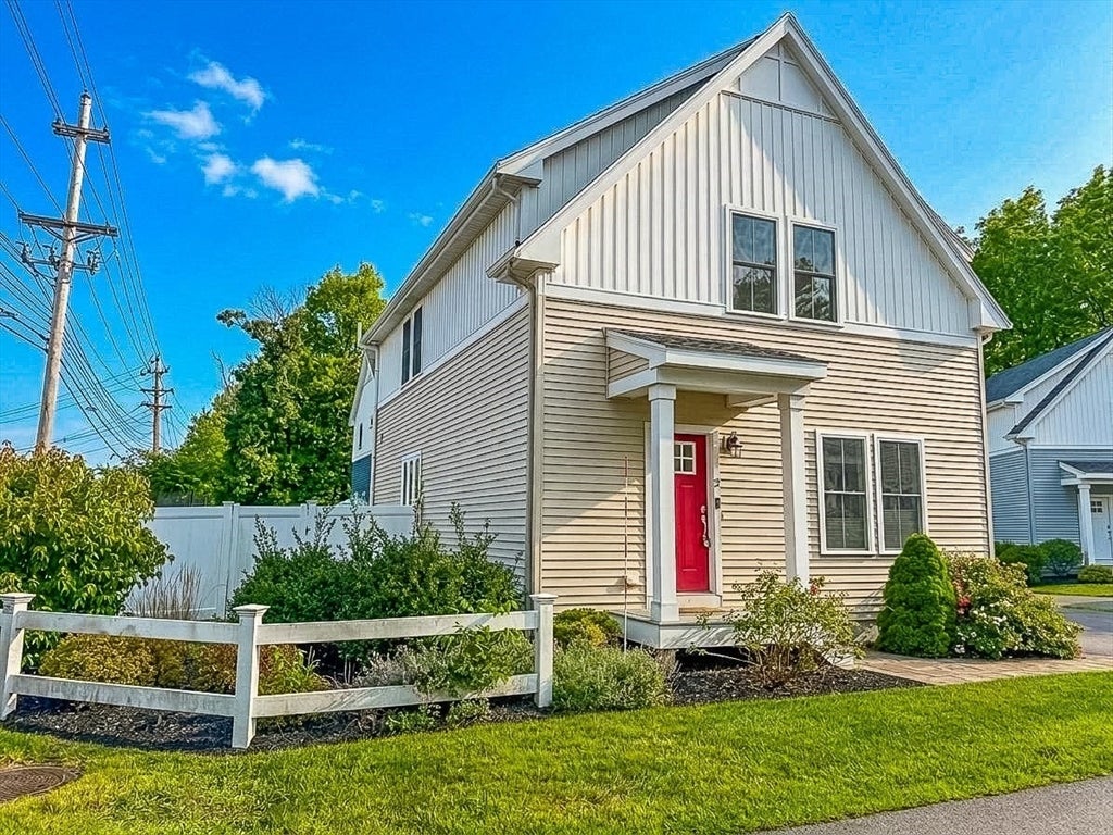 2 O'reilly Lane #2, Foxboro, MA Photo #1