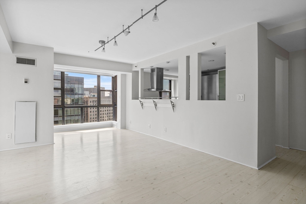 170 Tremont St 1504