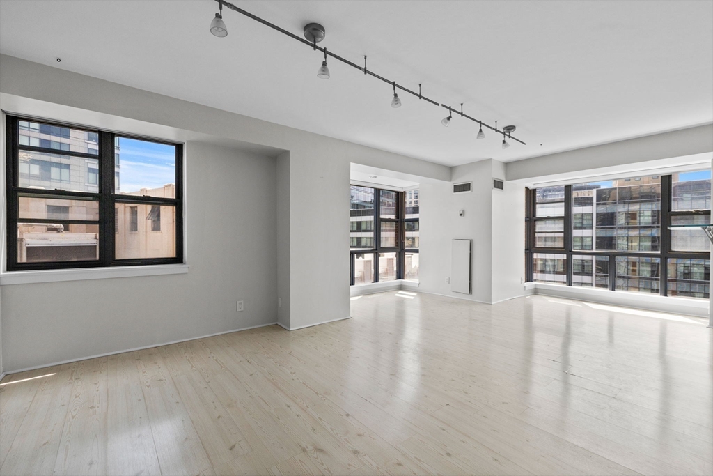 170 Tremont St 1504