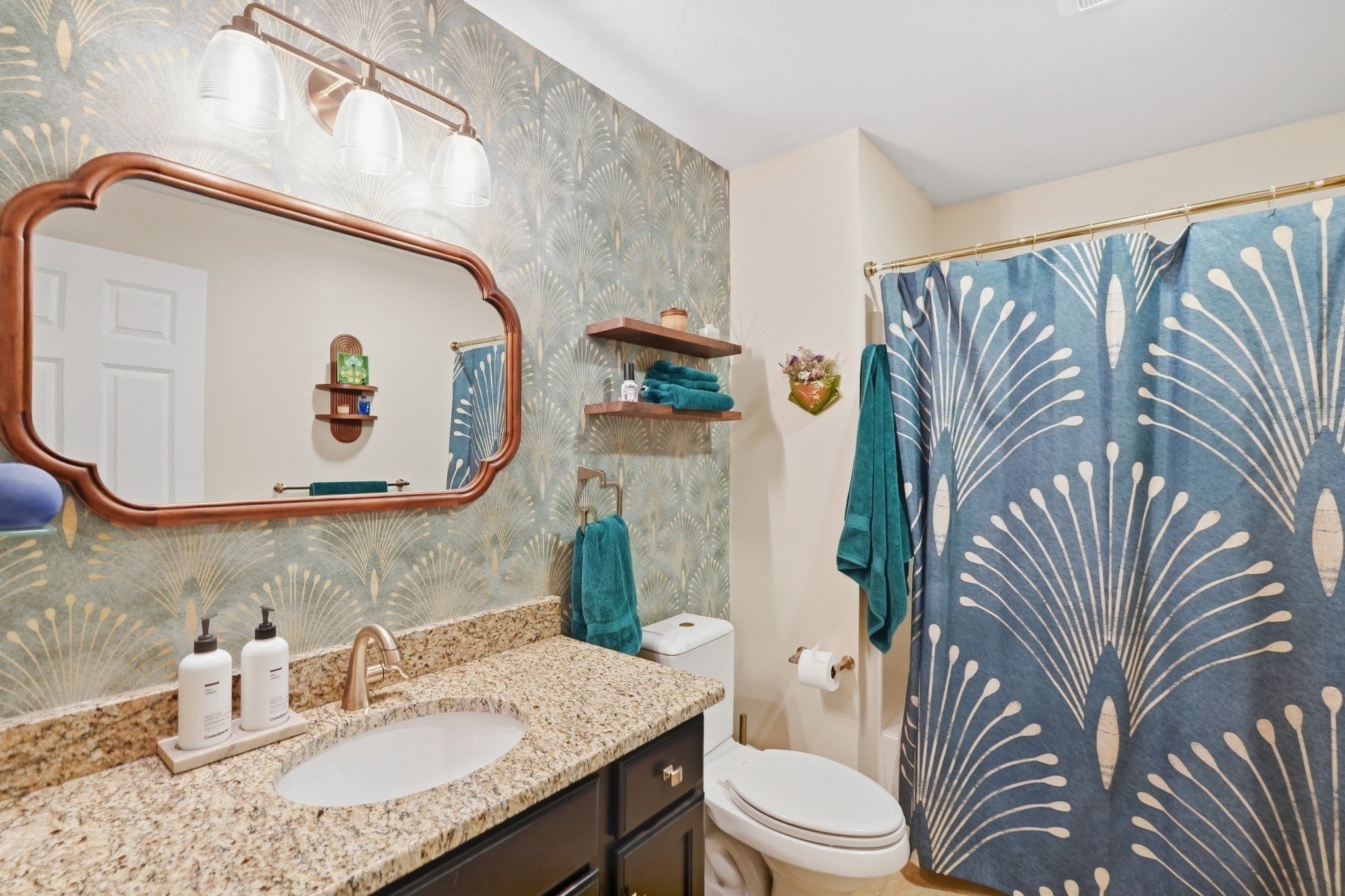 410 Rembrandt Way #410, Abington, MA Photo #32