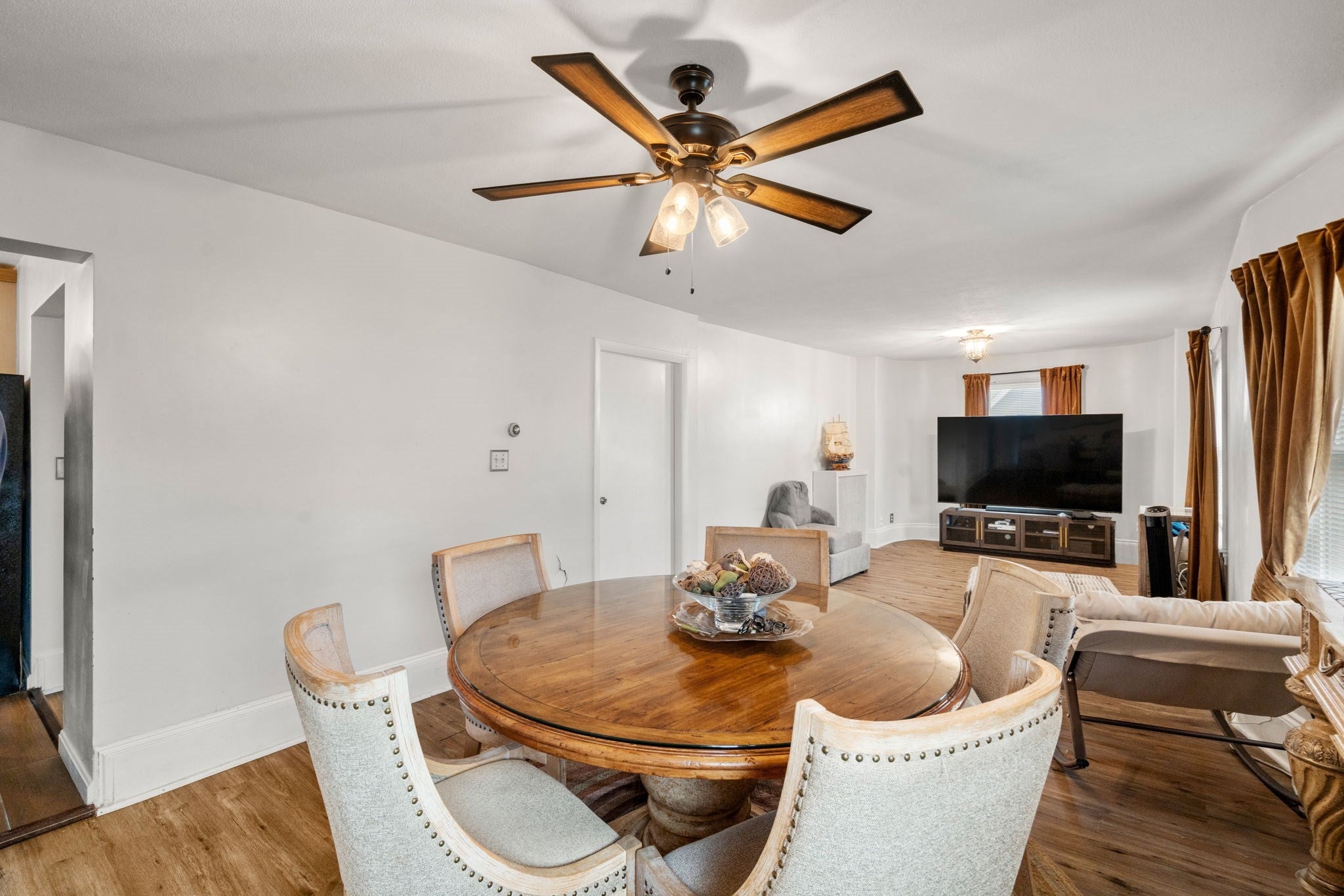 190 Pleasant St, Winthrop, MA Photo #6