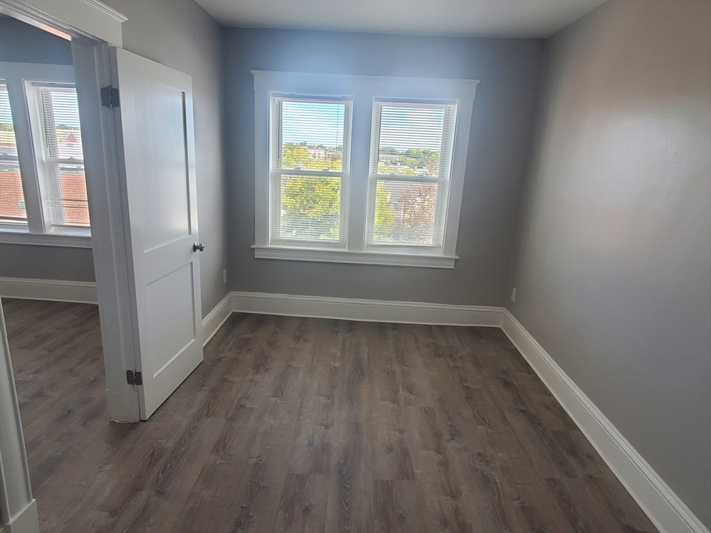 738 Washington Street 25