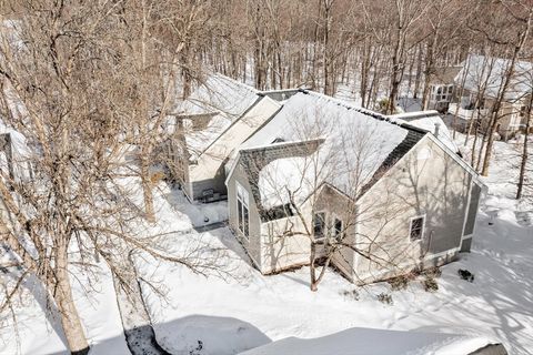 30 Brewster Ln 30 Acton MA 01720