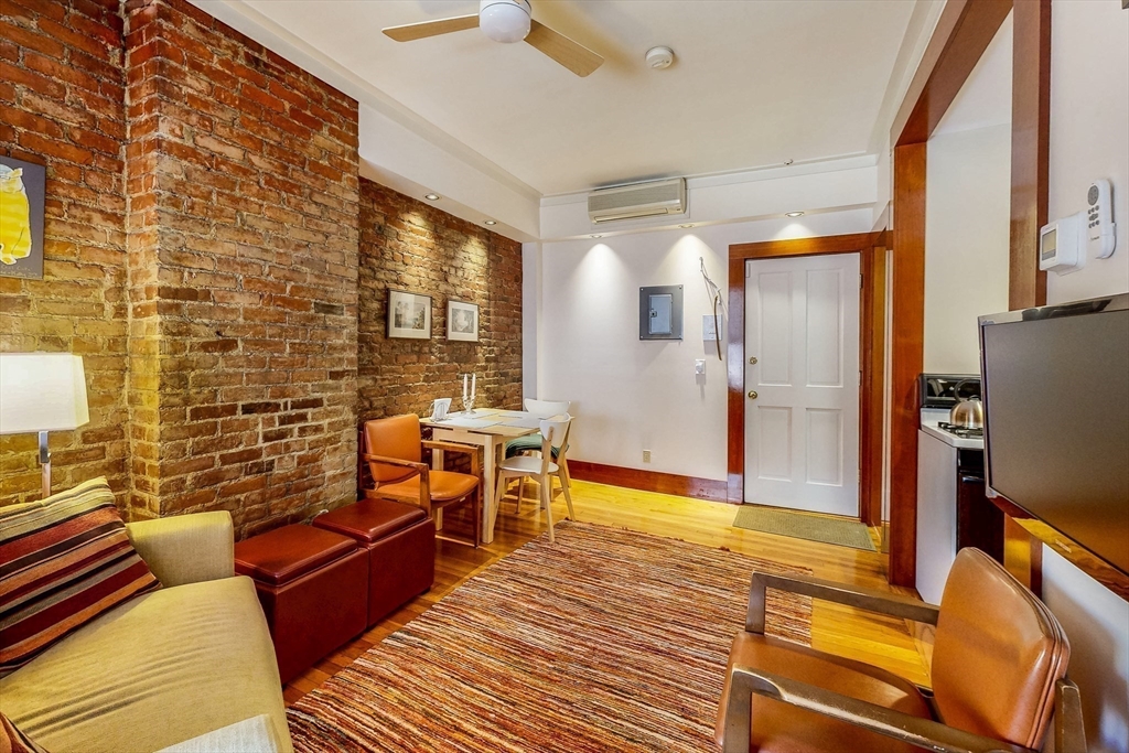 12 Isabella St 3