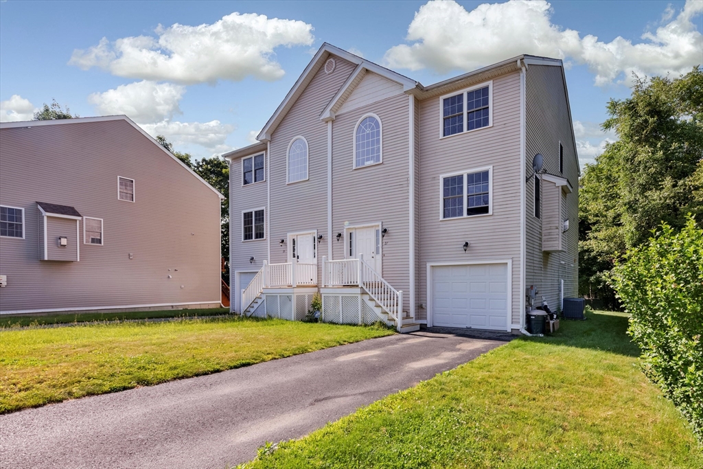 27 Christine Dr