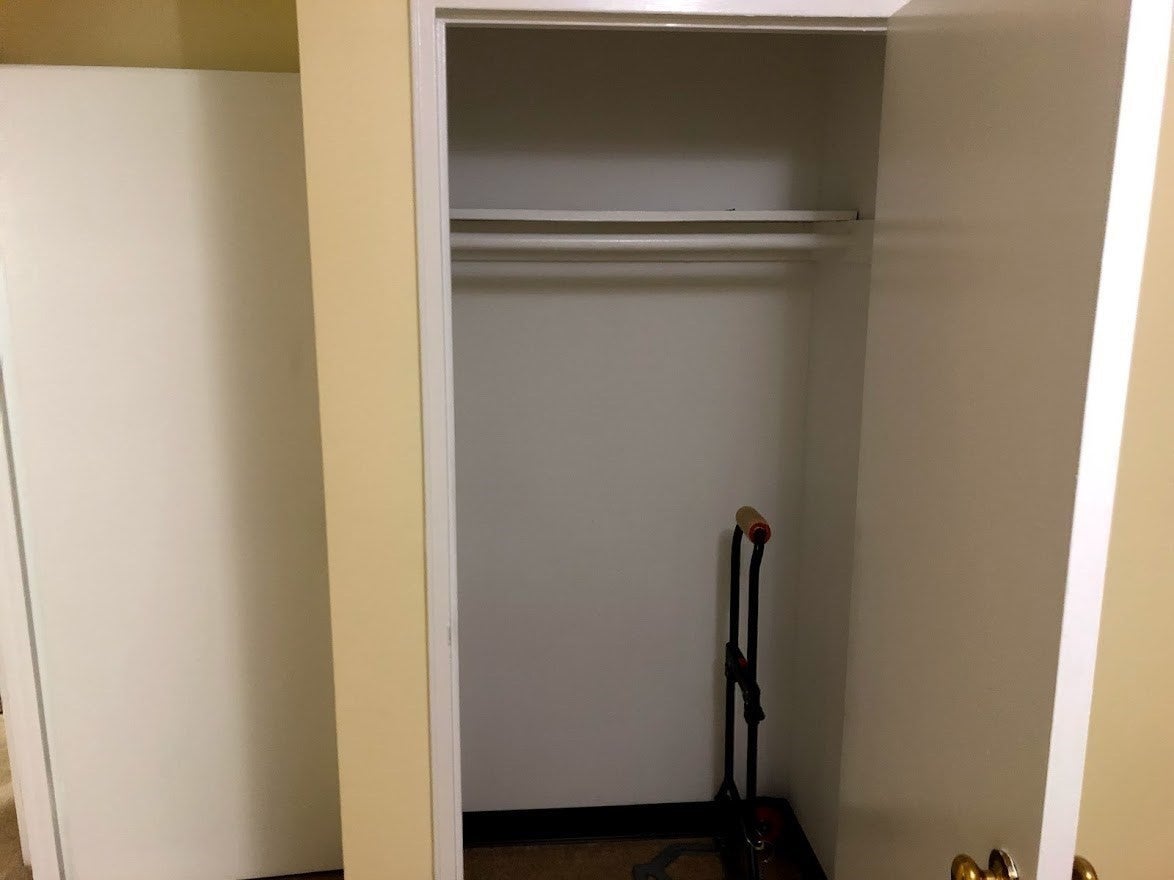 15 Saran Ave Room
