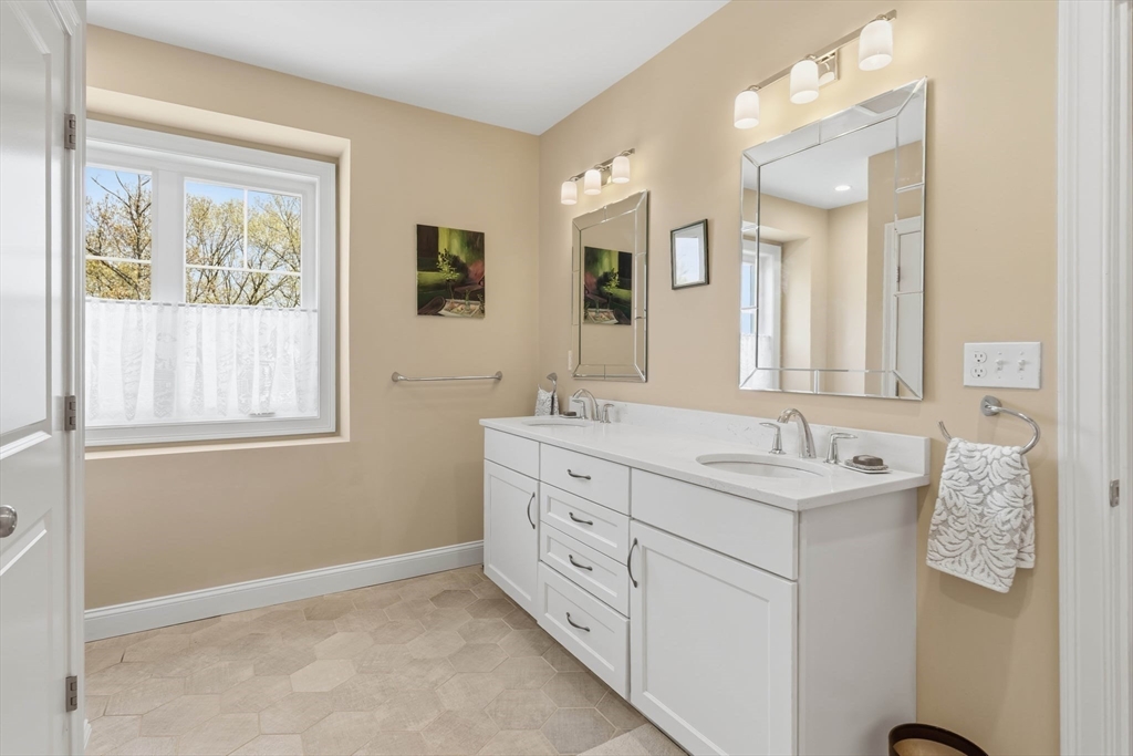 16 Taylor Dr #3012, Reading, MA Photo #20