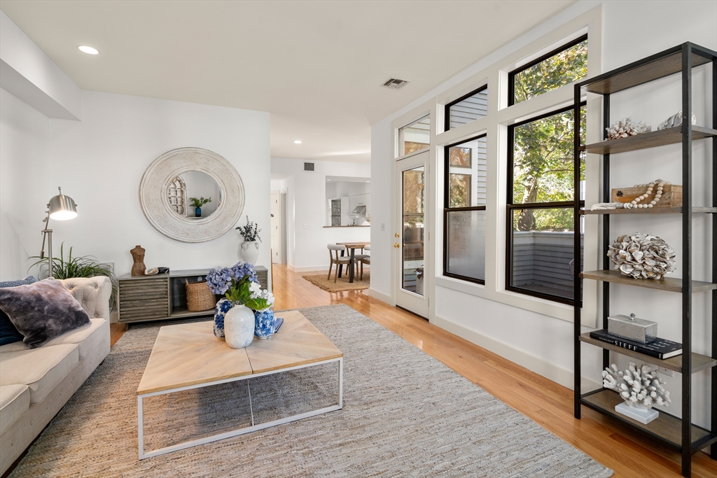 15 Roberts Road D
