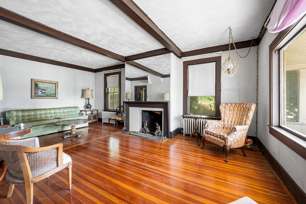 45 Beach Road