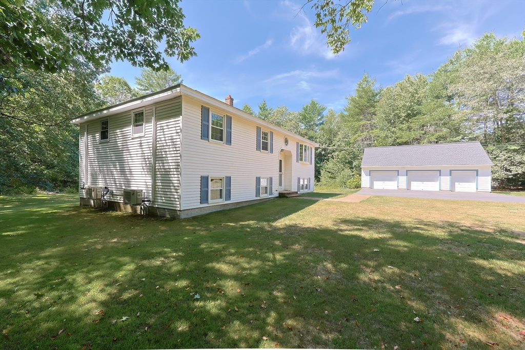 11 Independence Dr