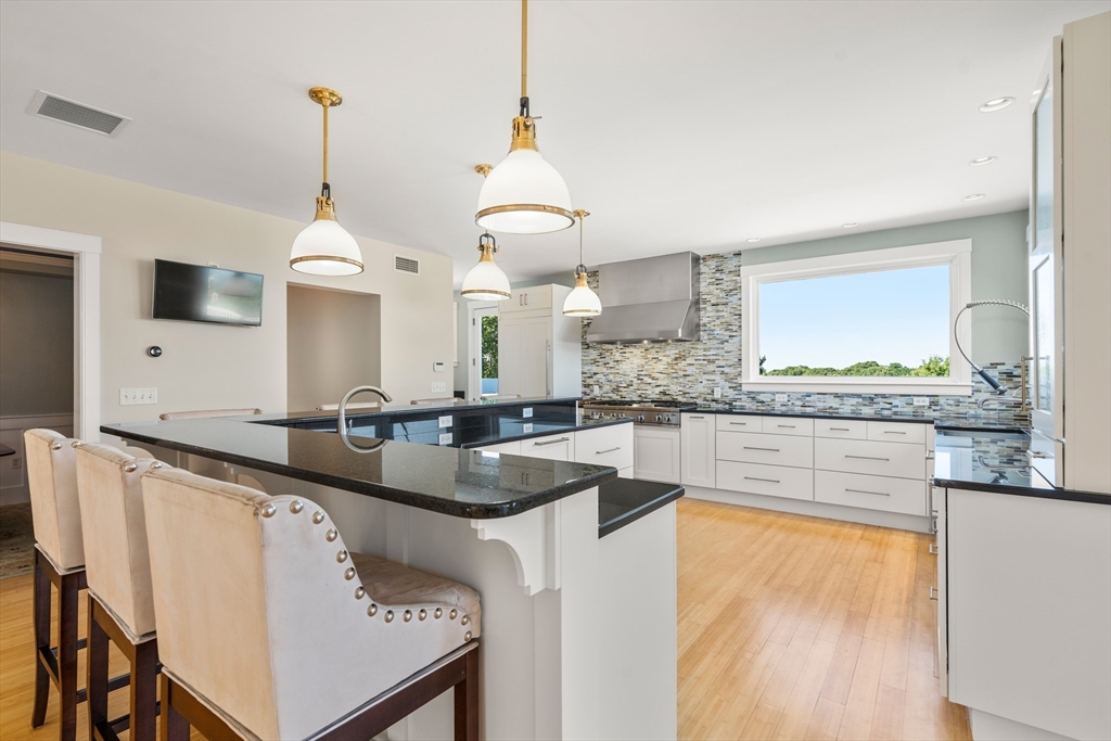 18 Holly Hill Circle
