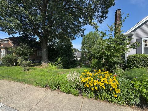 24 Waterman Road Boston MA 02131