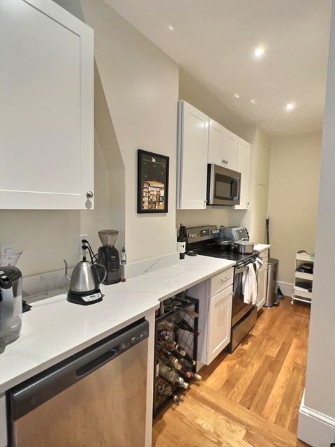 23 Garrison Rd 2F Brookline MA 02445