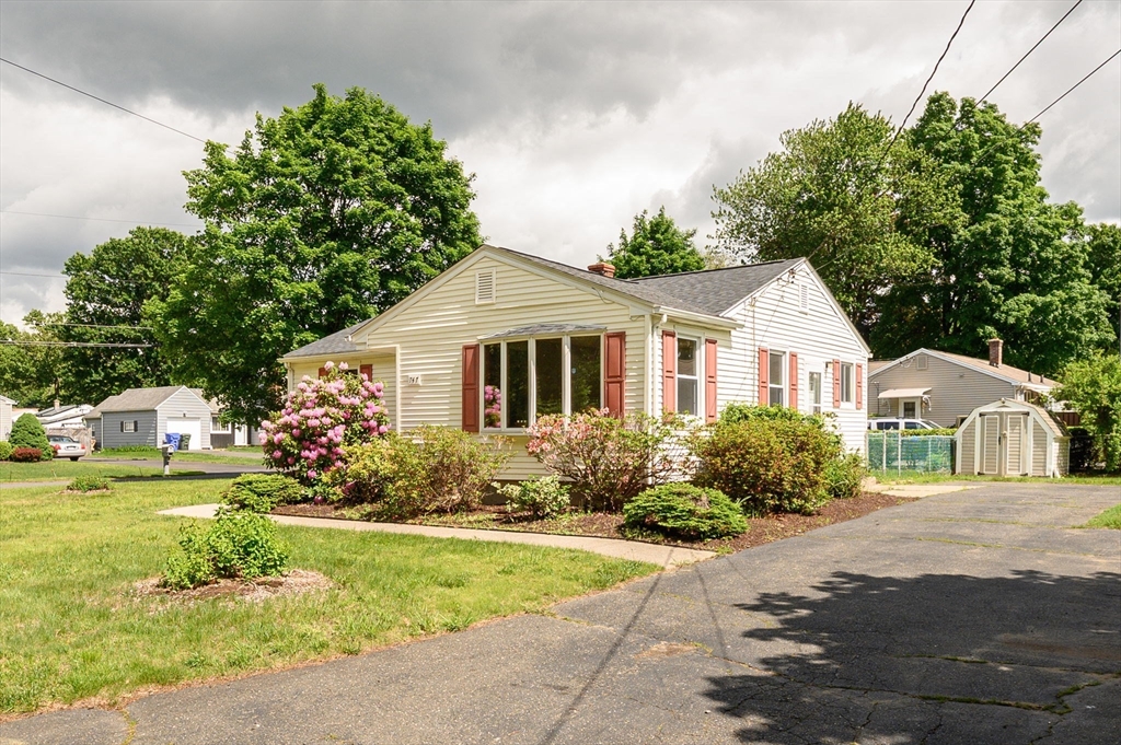 747 N Branch Pkwy