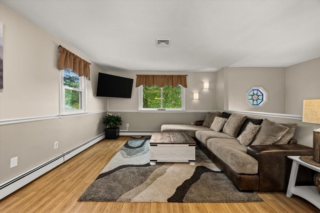121 Dean St, Seekonk, MA, 121 Dean St, Seekonk, MA Photo #5