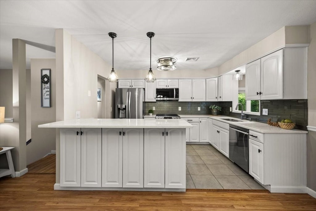 121 Dean St, Seekonk, MA, 121 Dean St, Seekonk, MA Photo #13