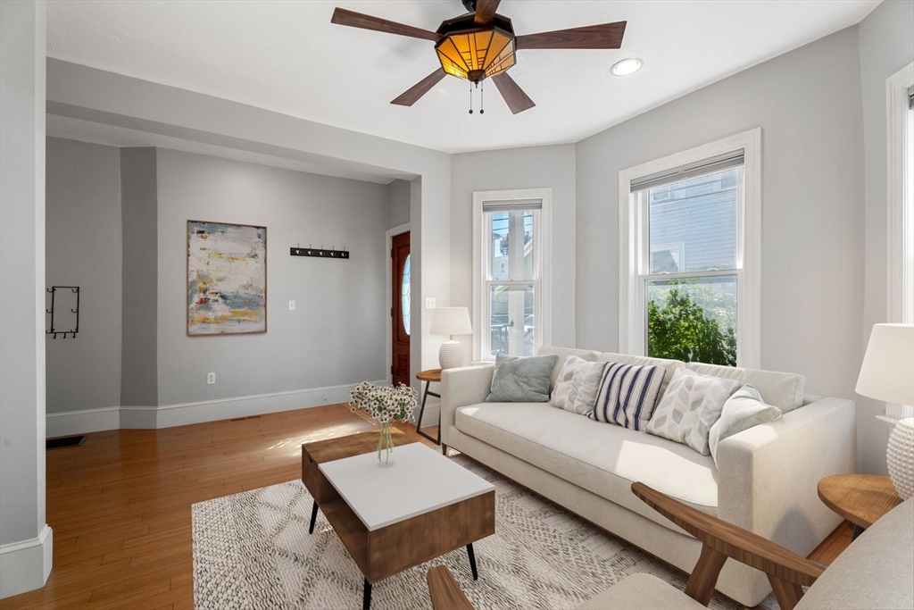 17 York Pl 1