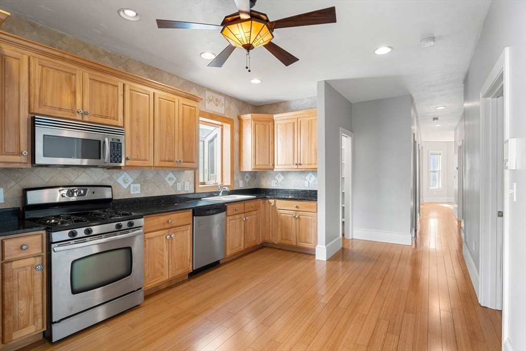 17 York Pl 1