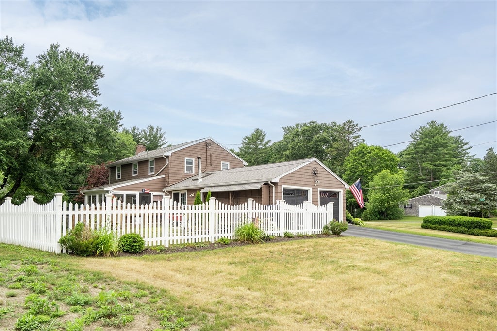 4 Roch Cir