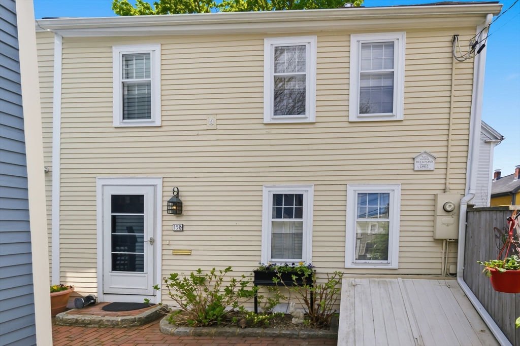 15 1/2 River Street, Salem, MA Photo #2