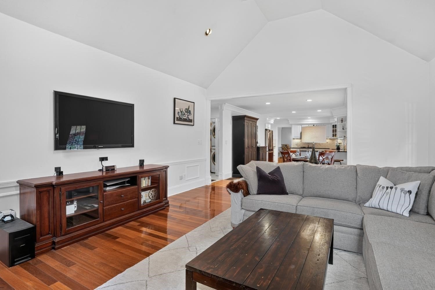 19 Dearth Circle, Ashland, MA Photo #8