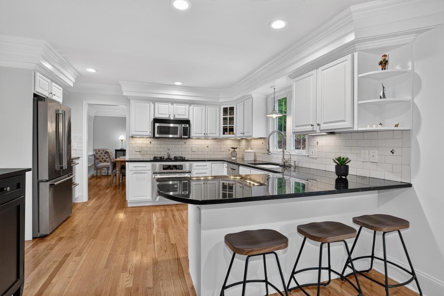 19 Dearth Circle, Ashland, MA Photo #4