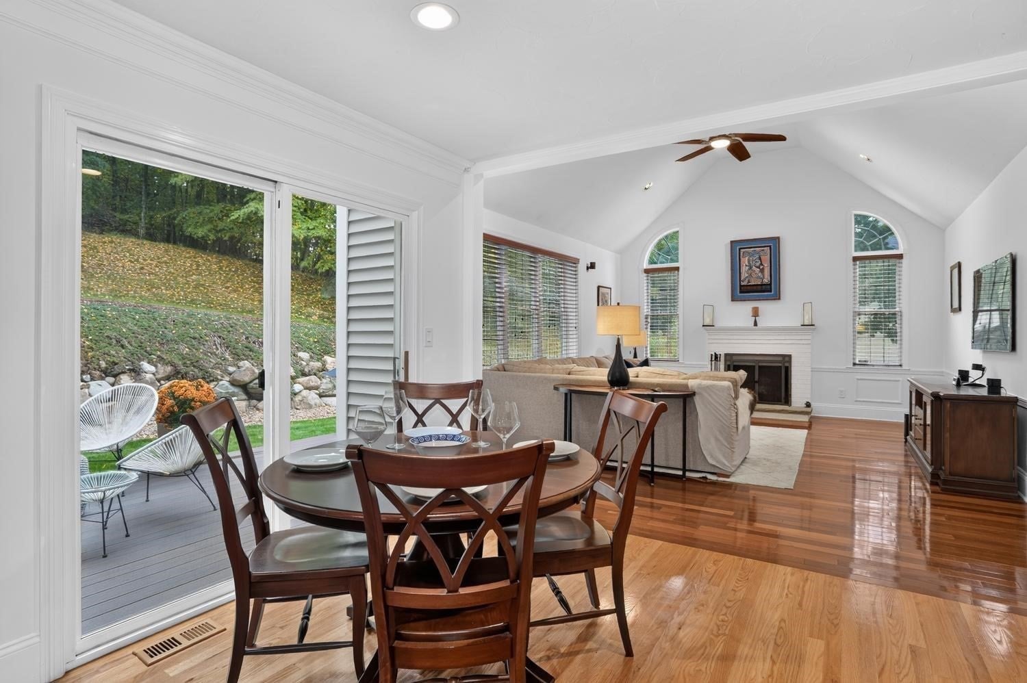 19 Dearth Circle, Ashland, MA Photo #6