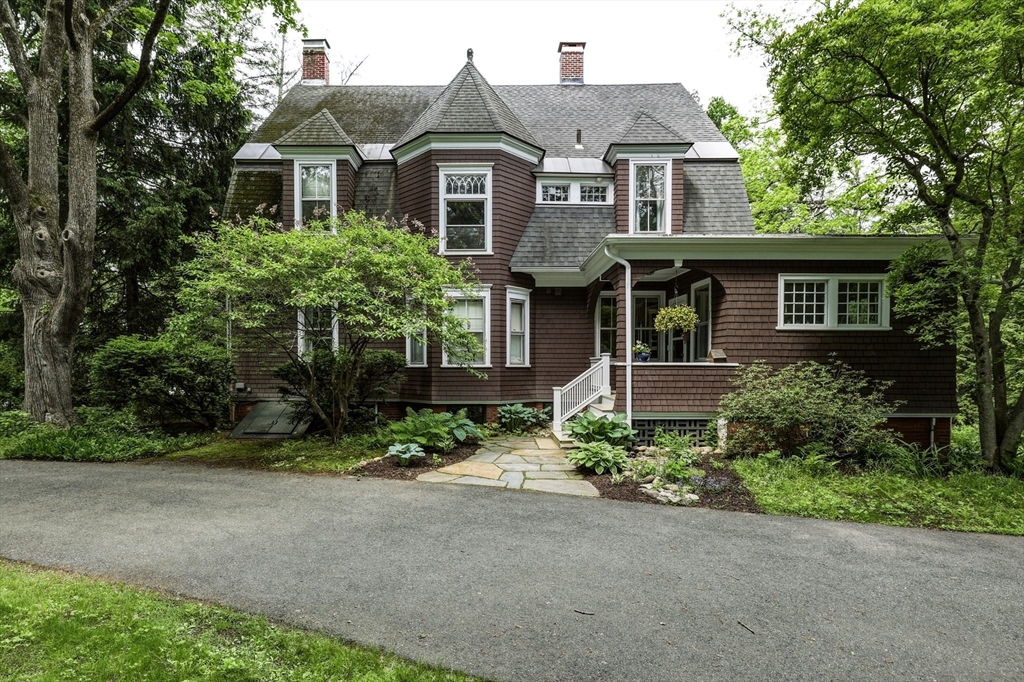 91 Sunset Ave