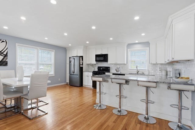 105 Lawrence St