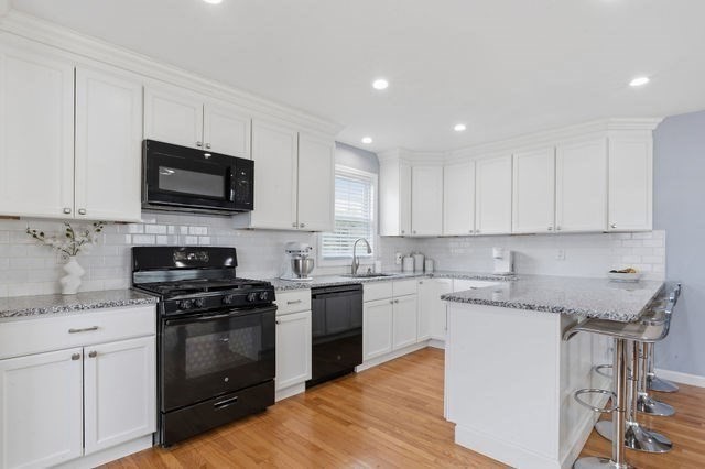 105 Lawrence St