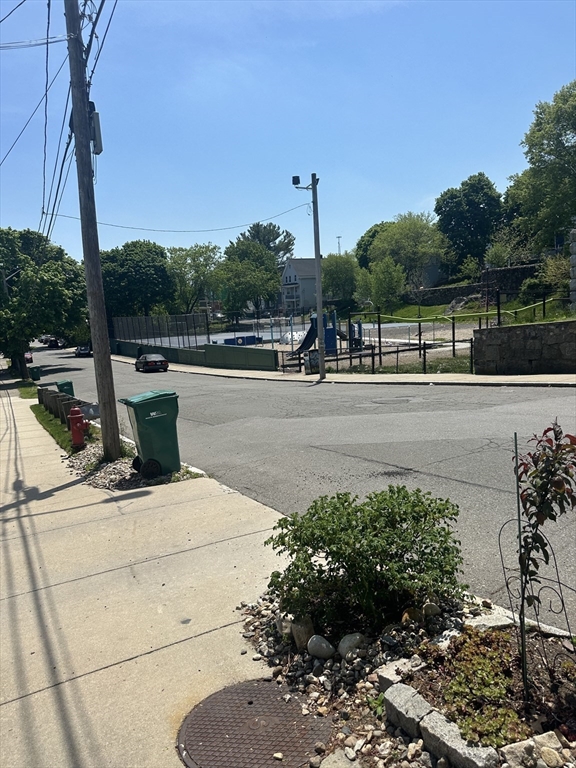 50-52 Allen Ave