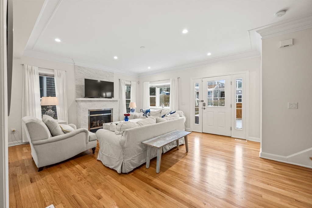 21 Priscilla Alden Rd A