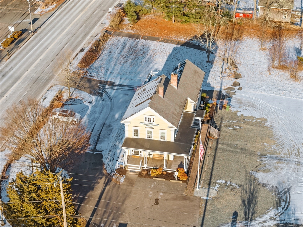 345 Front St