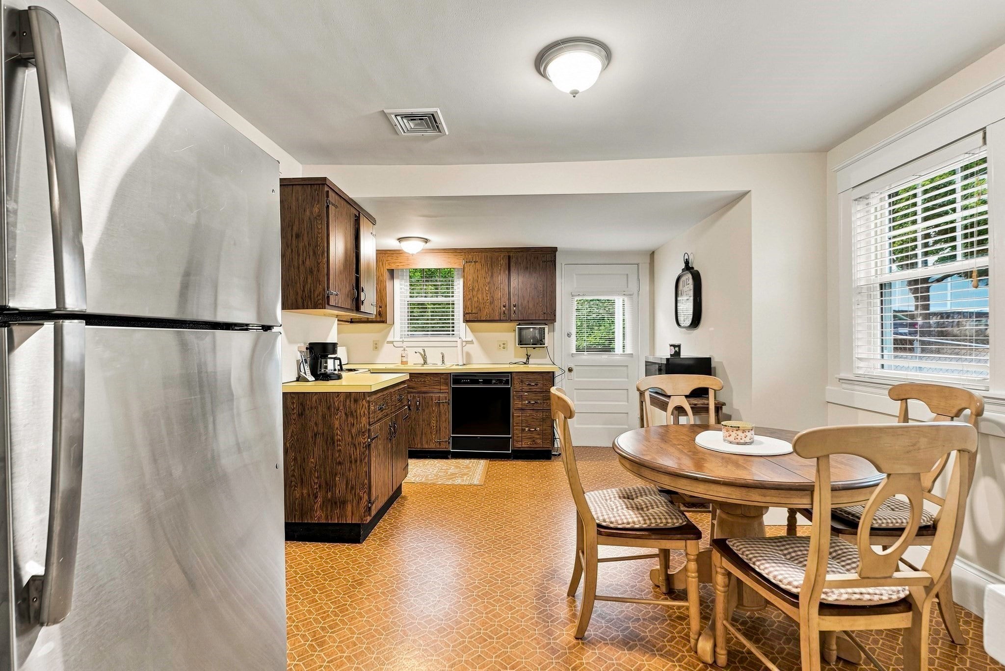 46 Prentice St, Waltham, MA Photo #22