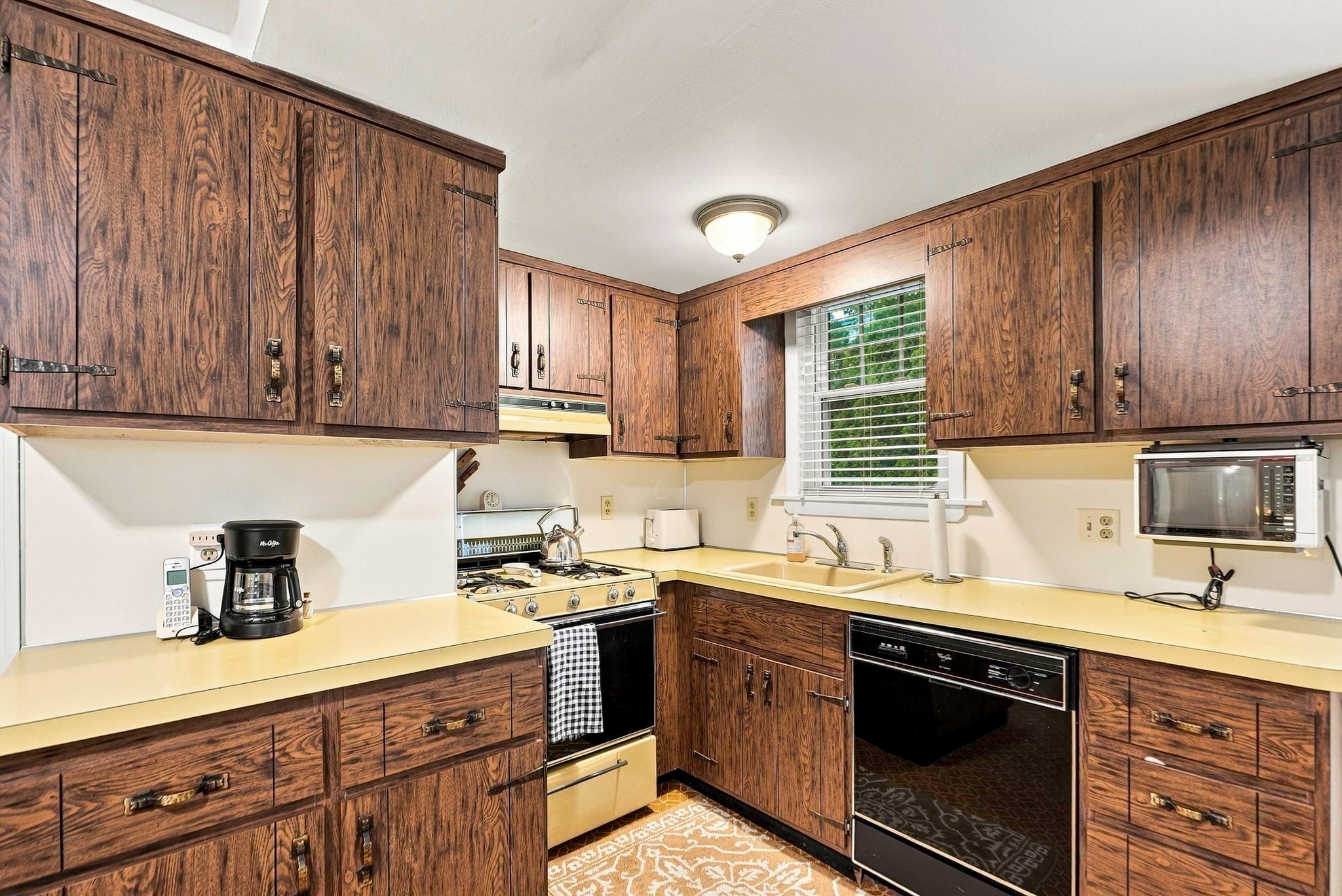 46 Prentice St, Waltham, MA Photo #18