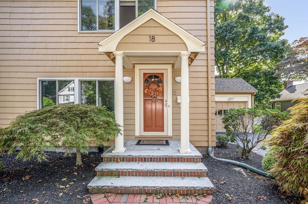 18 Mountain Ave