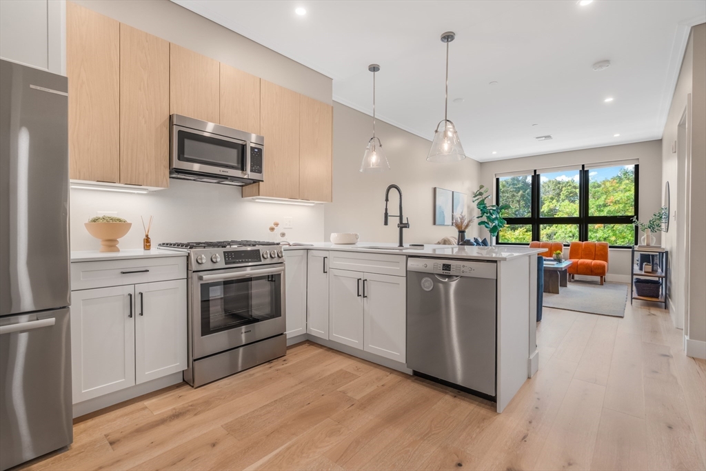 70 Leo Birmingham Parkway U307