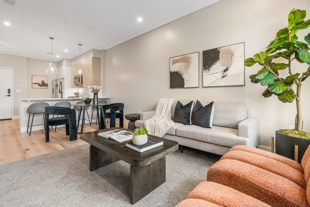 70 Leo Birmingham Parkway U307