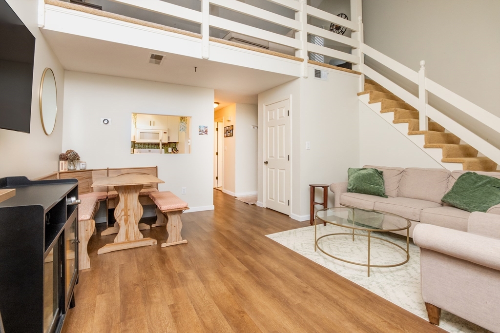 18 Prudence Crandall Ln 18