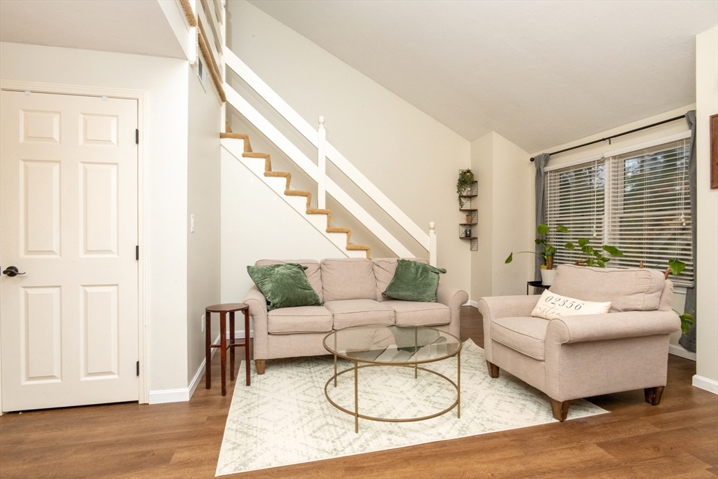 18 Prudence Crandall Ln 18