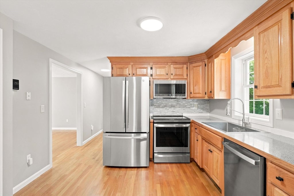 1725 Shirley Rd, Lancaster, MA Photo #5