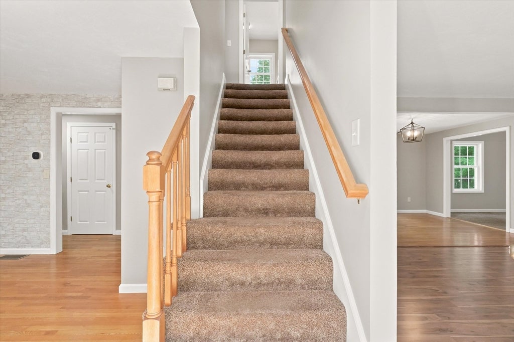 1725 Shirley Rd, Lancaster, MA Photo #9